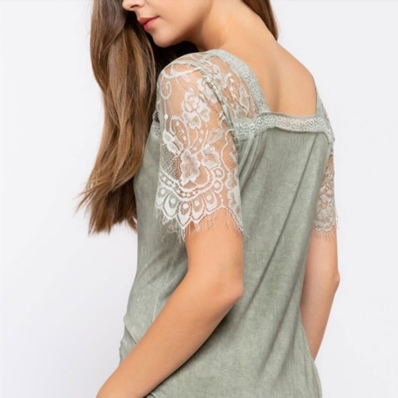 ONLY 1 LEFT⚡Wind Wisp-Deep V Tee (Storm Green) - Picture 2 of 3